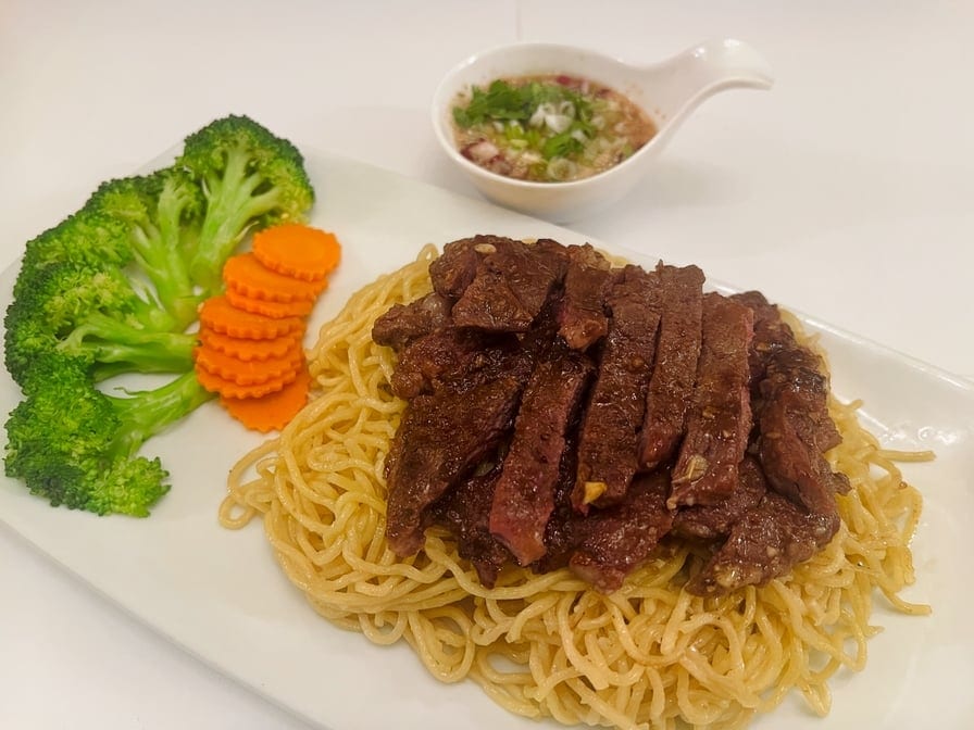 Ribeye Garlic Noodle.